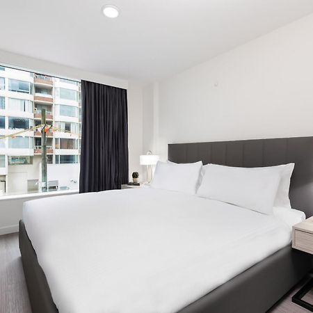 Level Downtown - Howe Hotel Ванкувър Екстериор снимка