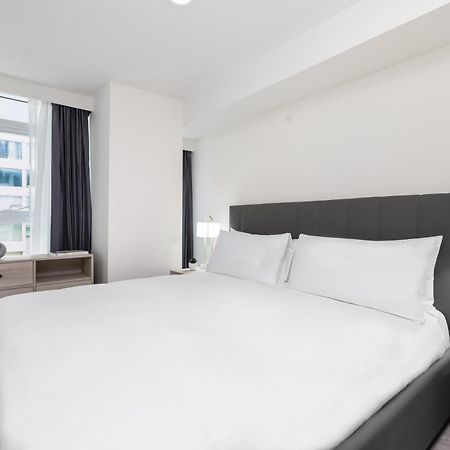 Level Downtown - Howe Hotel Ванкувър Екстериор снимка