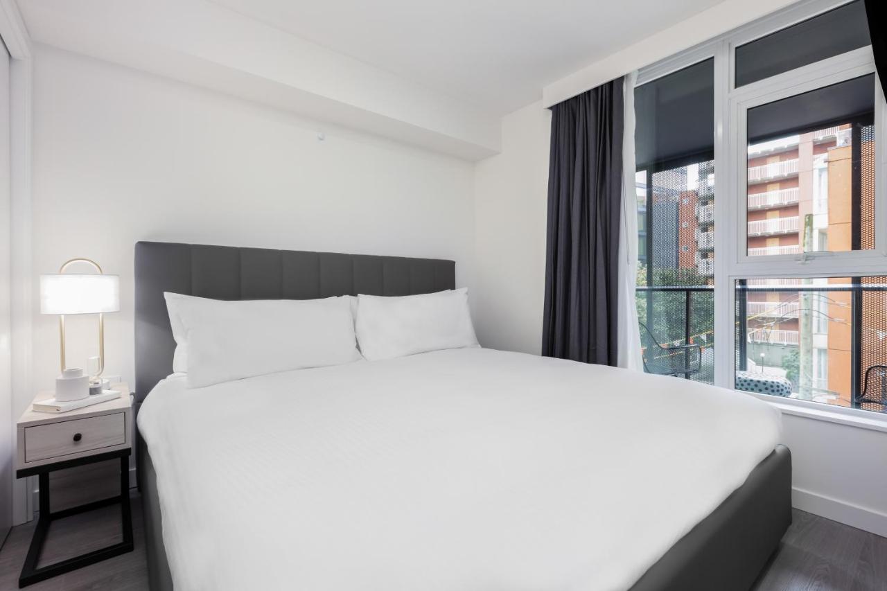 Level Downtown - Howe Hotel Ванкувър Екстериор снимка