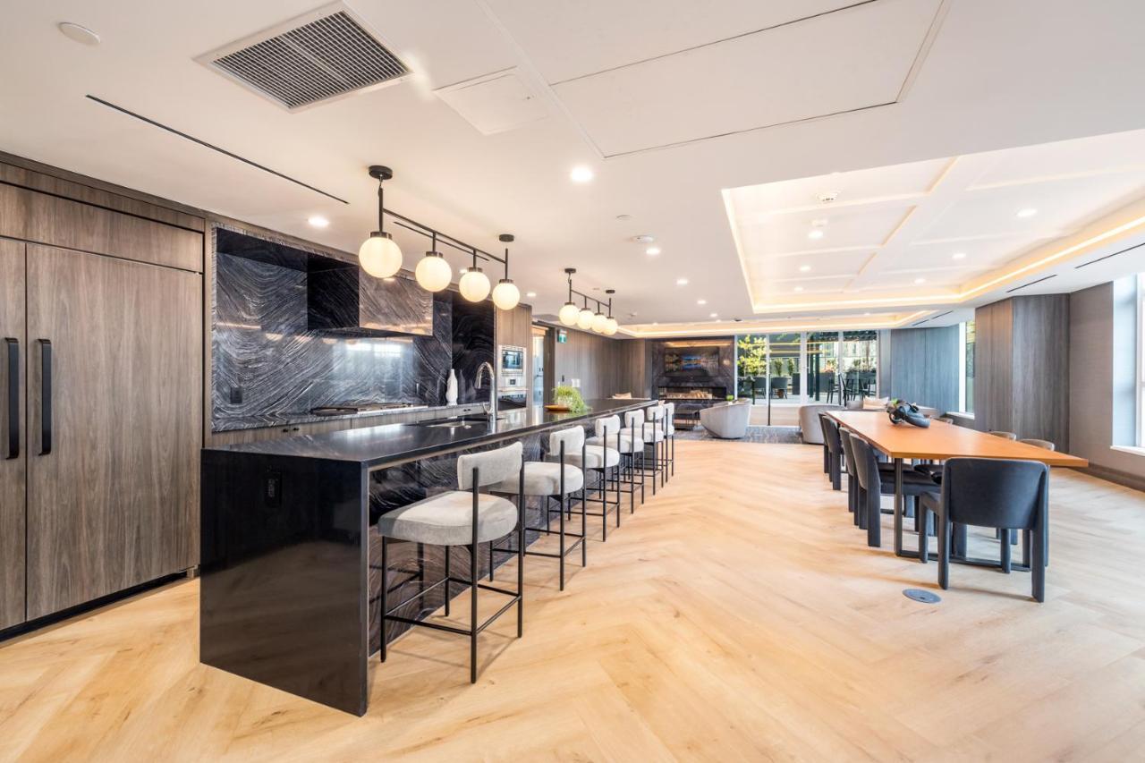 Level Downtown - Howe Hotel Ванкувър Екстериор снимка